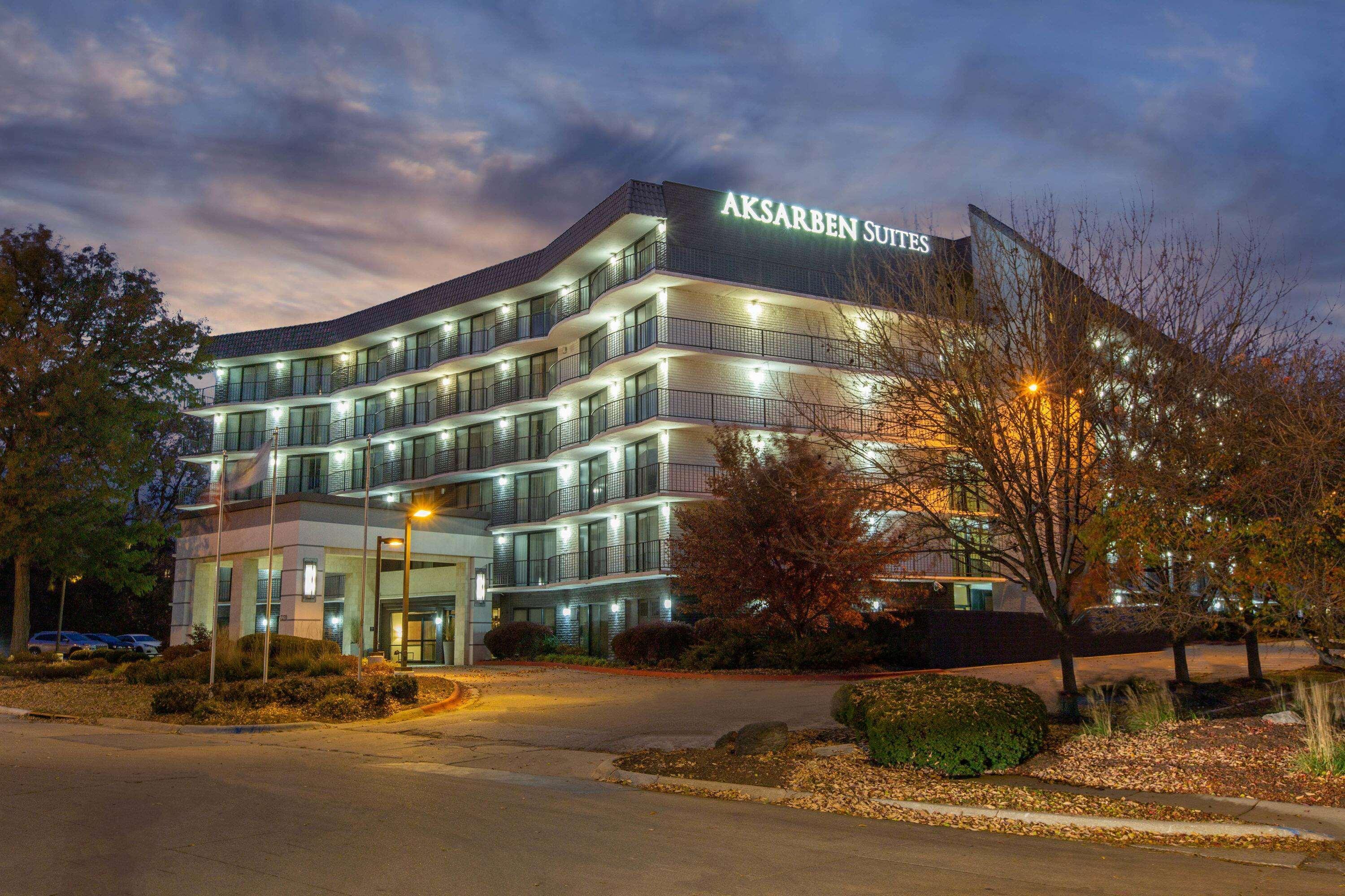 Aksarben Suites Trademark Collection By Wyndham Omaha Extérieur photo